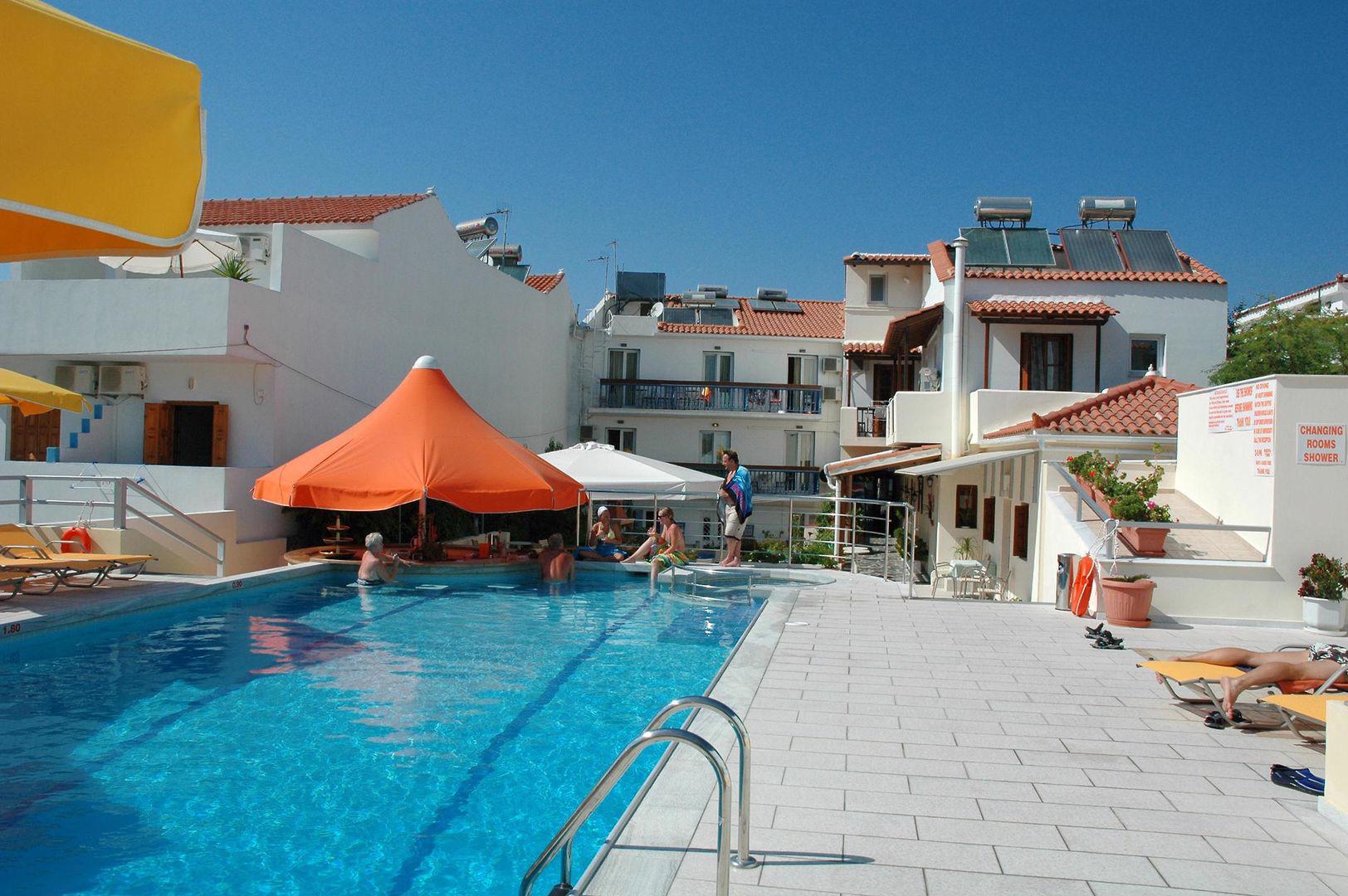 blue-sea-rooms-and-studios