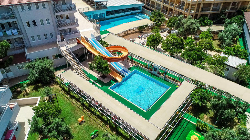 Foto Catty Cats Garden *** Side