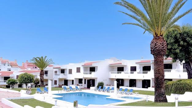 Aura Village City Beach Apartments