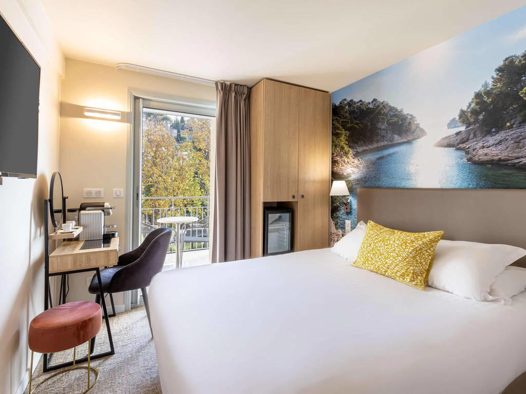 Foto Hotel Sure Hotel by Best Western Coeur De Cassis ** Cassis