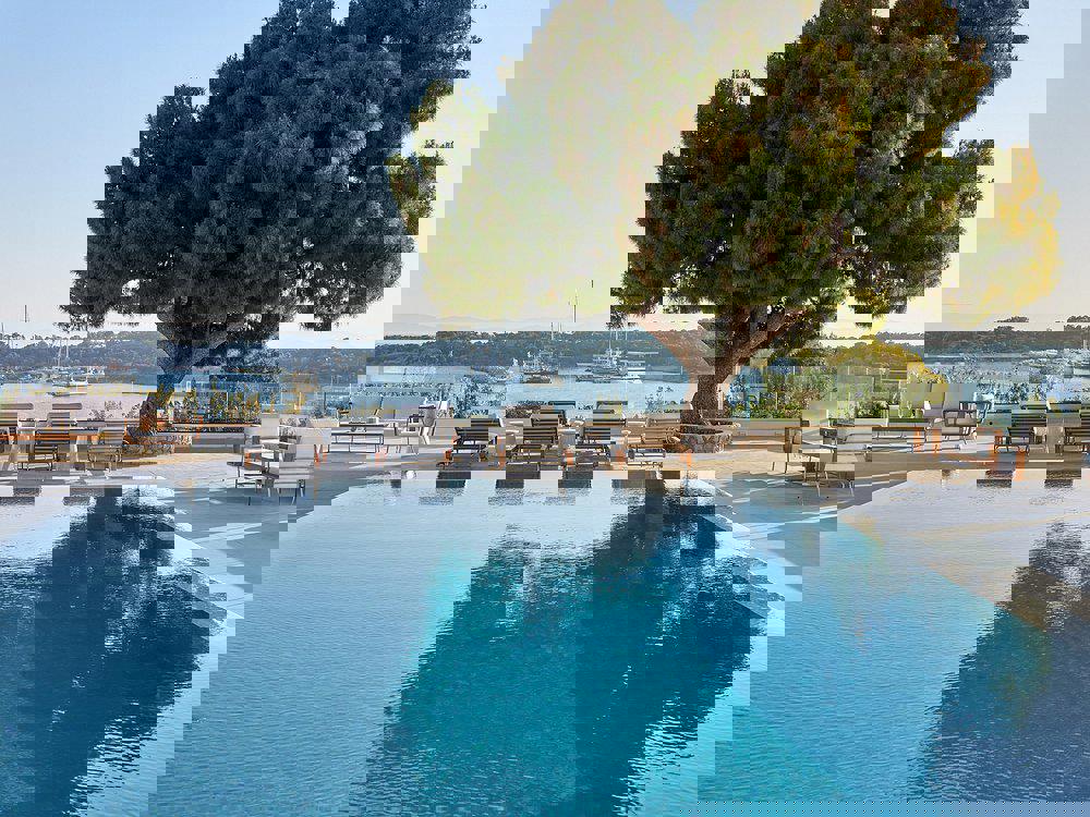 grecotel-vouliagmeni-suites