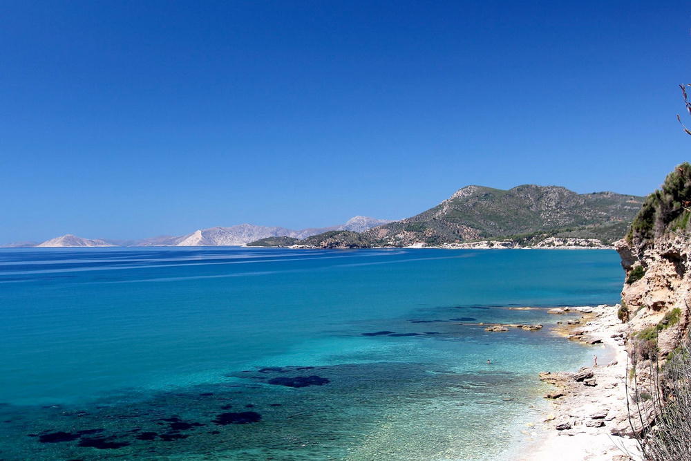 white-rock-apartments