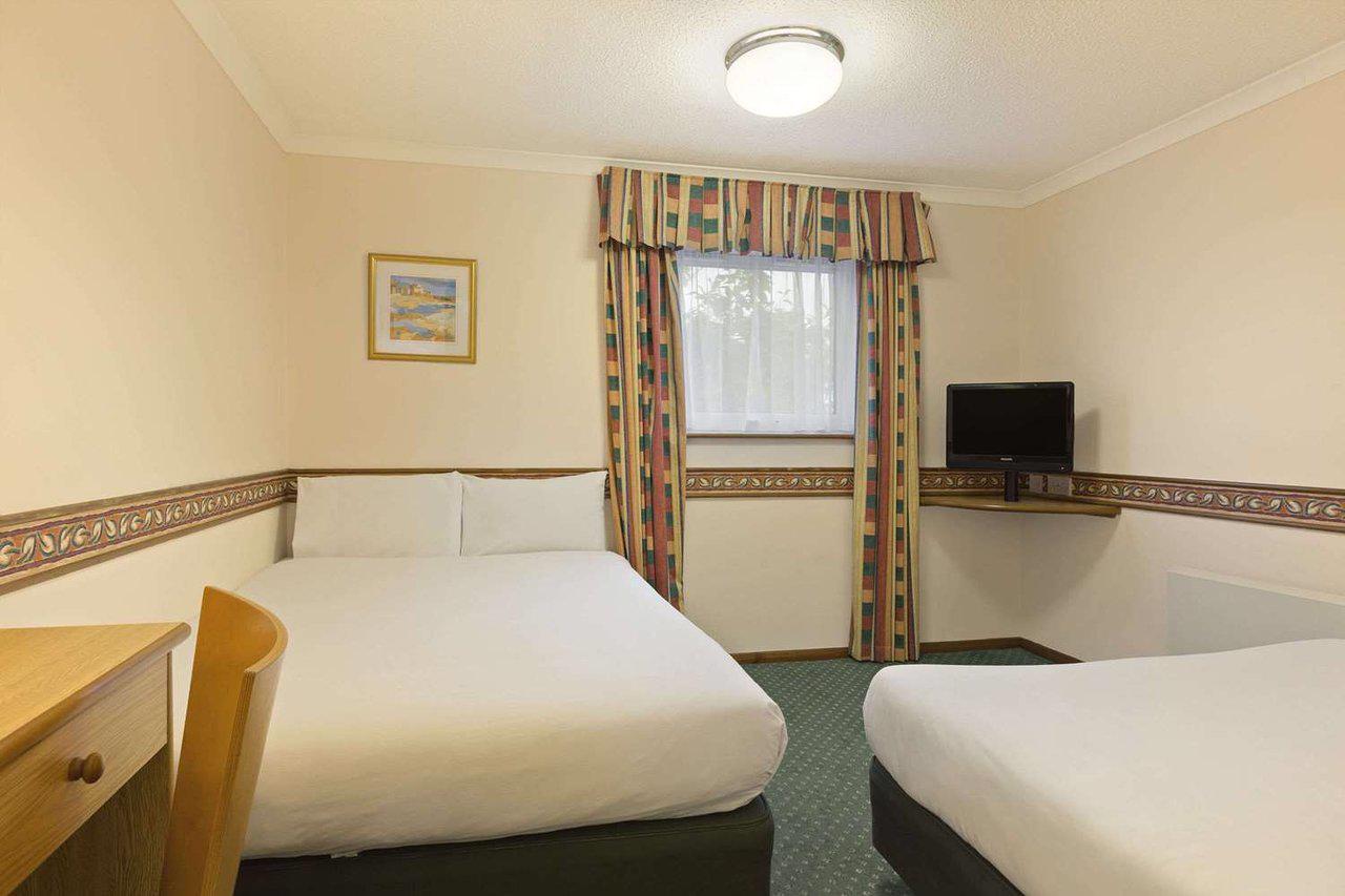 days-inn-by-wyndham-leicester-forest-east-m1