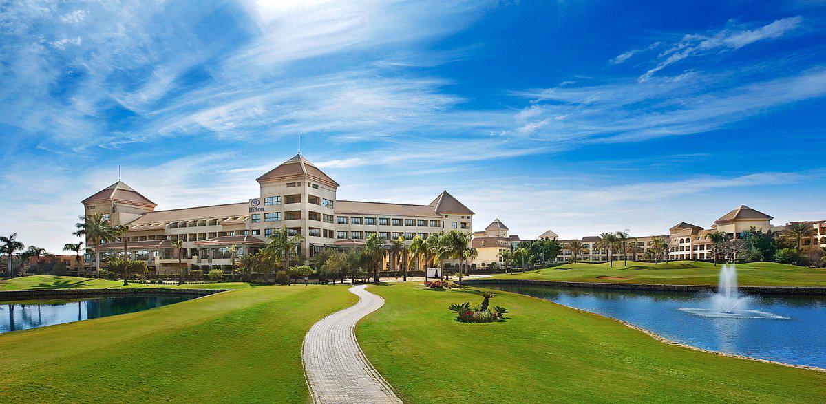 hilton-pyramids-golf-resort