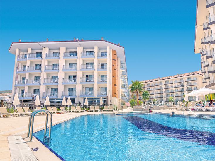 Ramada by Wyndham Hotel en Suites Kusadasi - Kusadasi - Turkije