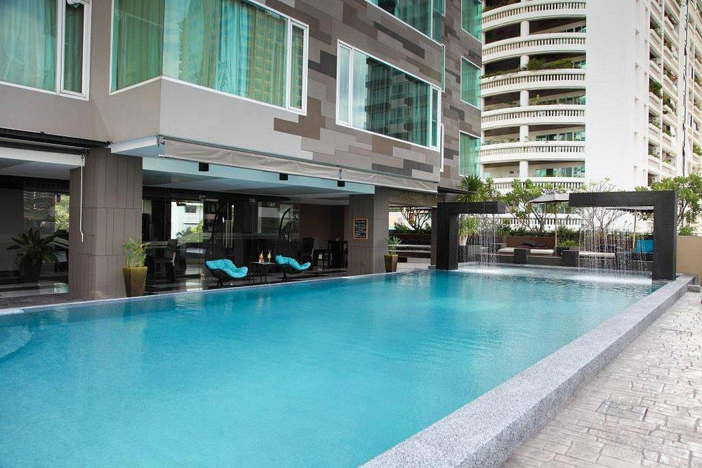 Golden Tulip Mandison Suites