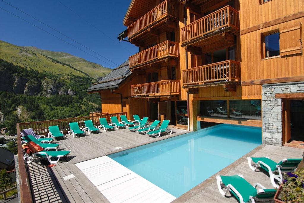 residence-les-chalets-de-la-vallee-d-or