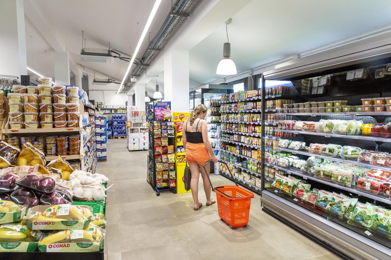 hu Montescudaio Village