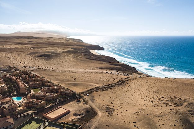 La Pared Powered By Playitas