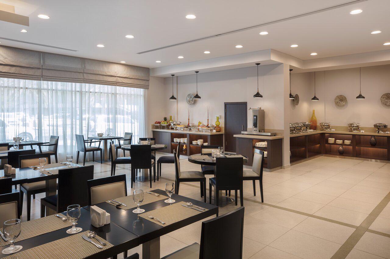 Holiday Inn Express Dubai Safa Park