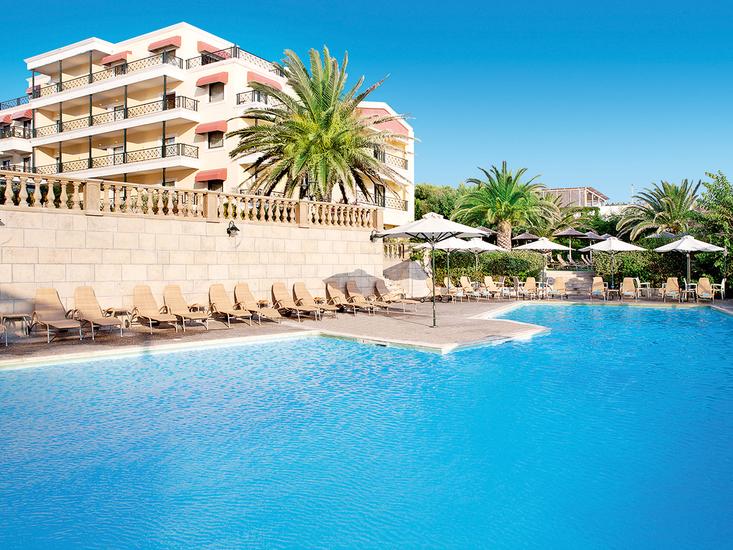 ramada-wyndham-athens-riviera