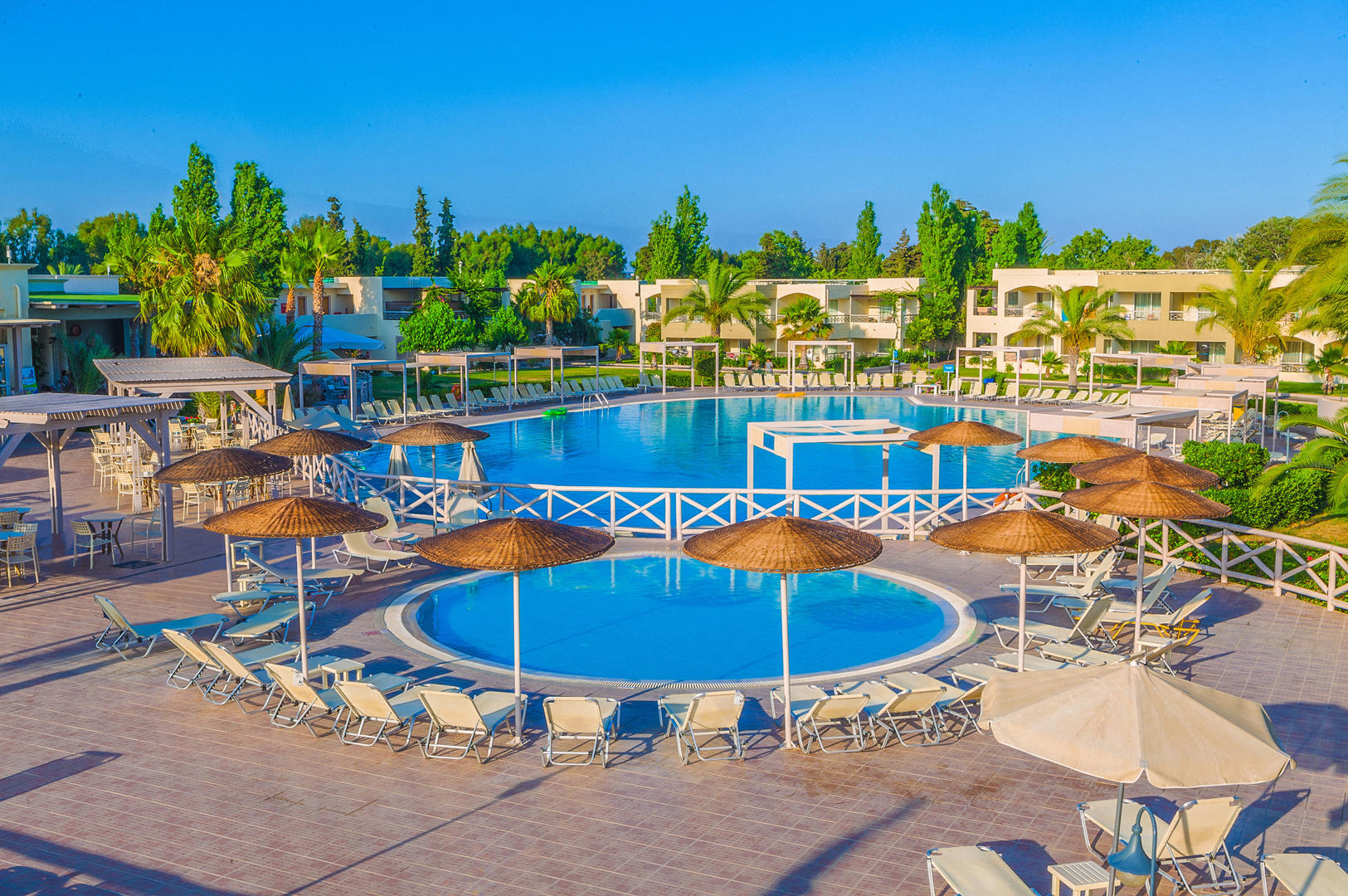 Foto Hotel Kipriotis Maris Suites ***** Psalidi