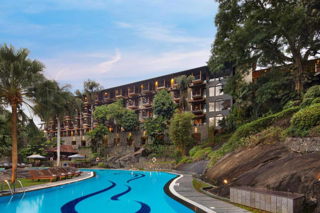Foto Earls Regency ***** Kandy