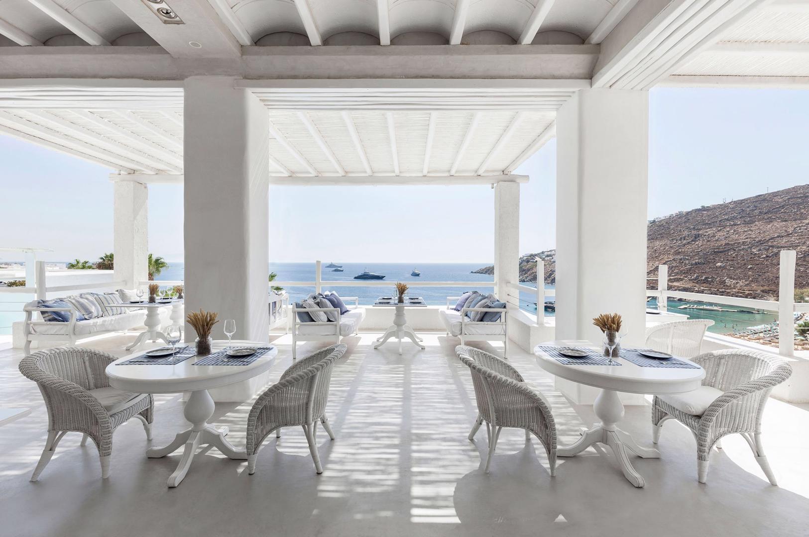 grecotel-mykonos-blu