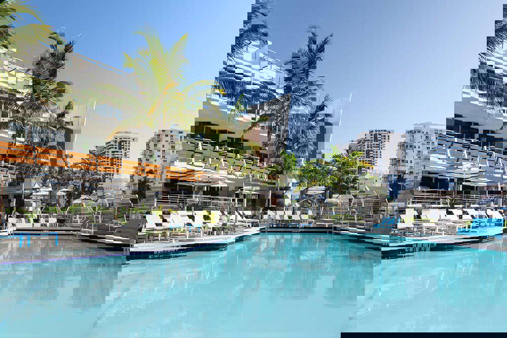 Doubletree by Hilton The Gates South Beach