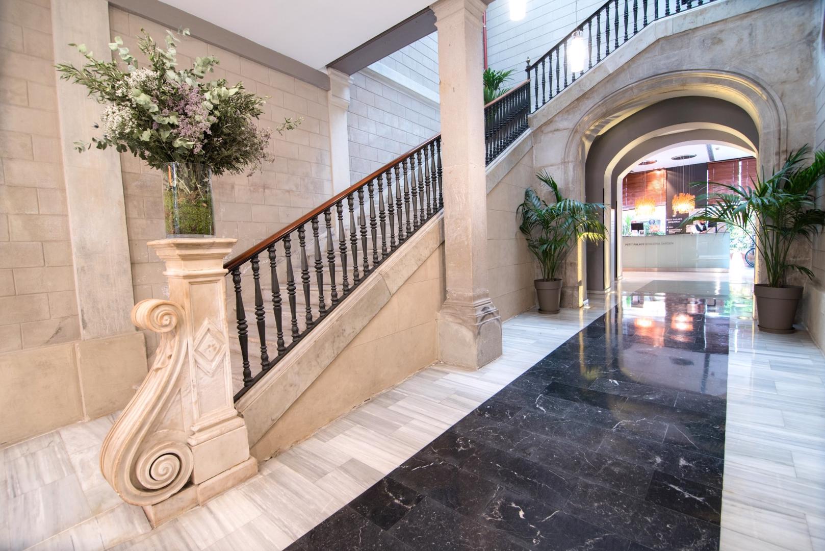 3 Dagen logies/ontbijt Petit Palace Boqueria Garden