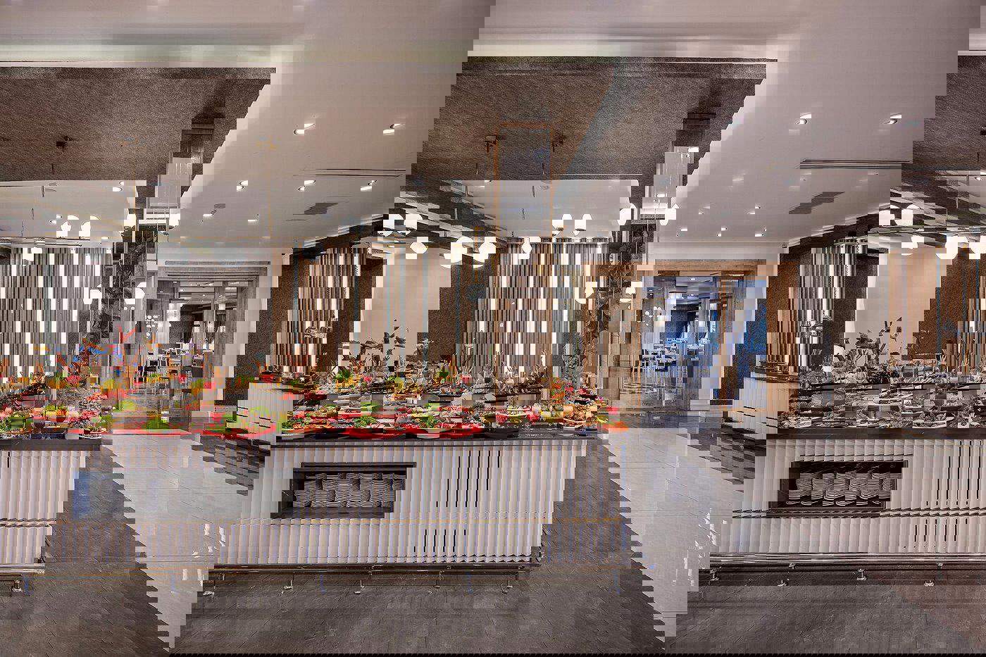 L Oceanica Beach Resort