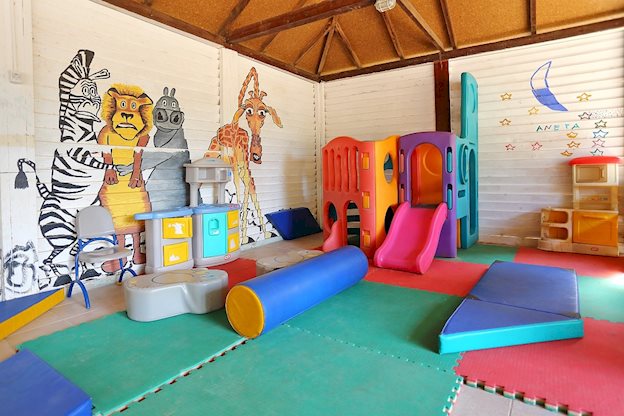 Pine Beach Pakostane Eco