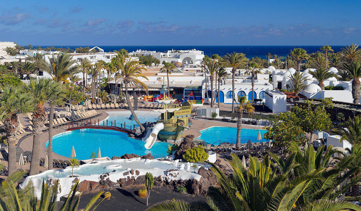 h10-suites-lanzarote-gardens