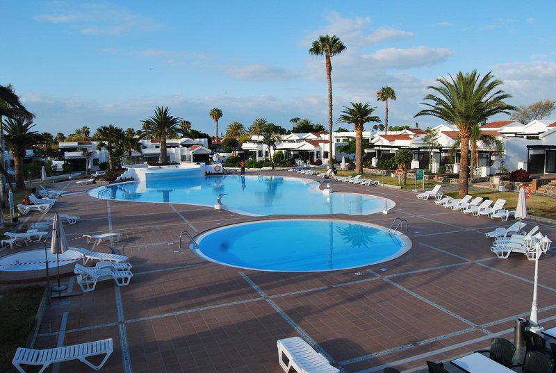 maspalomas-lago-canary-sunset