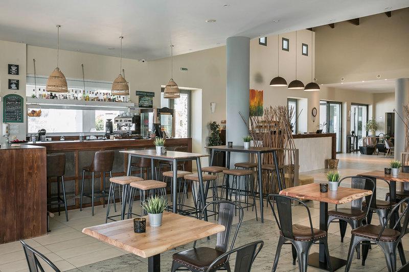 Astra Village en Suites