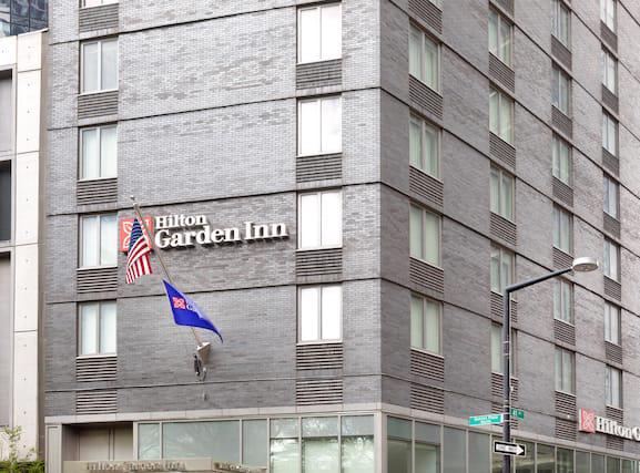 Foto Hilton Garden Inn Long Island City Queensboro Bridge *** New York City