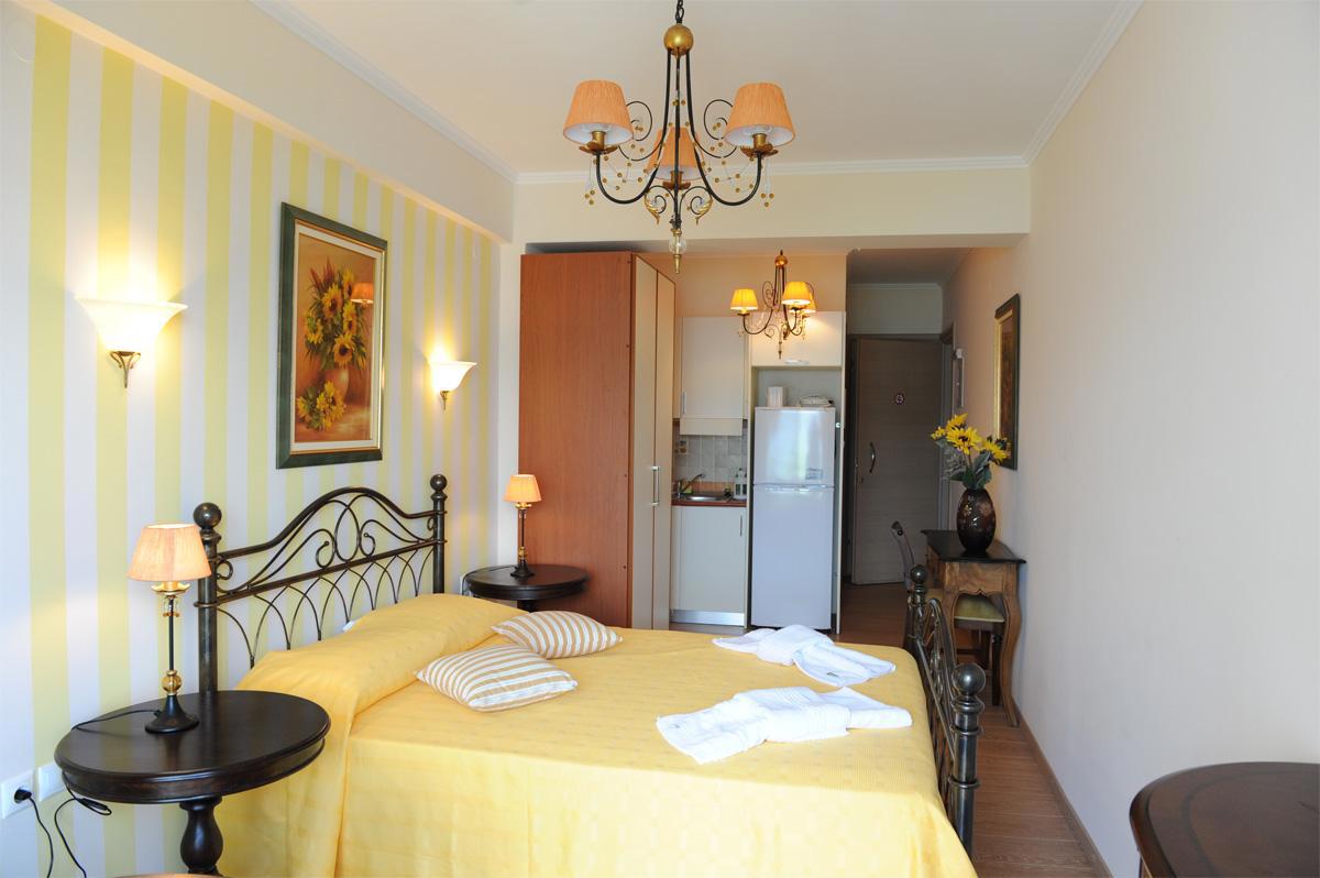 Foto Agnadi Suites ***** Nikiana