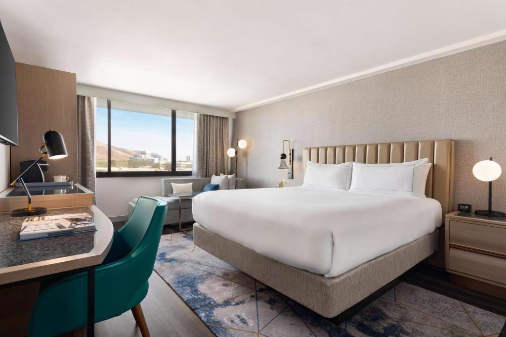 Foto Doubletree by Hilton San Francisco South Airport Blvd *** San Francisco