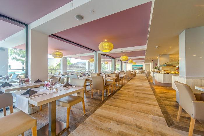 Marins Playa Suites