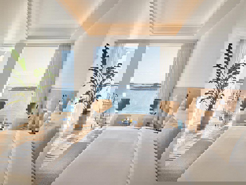 grecotel-vouliagmeni-suites