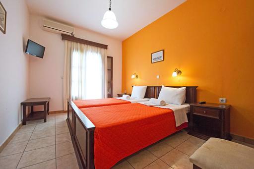 fotis-house