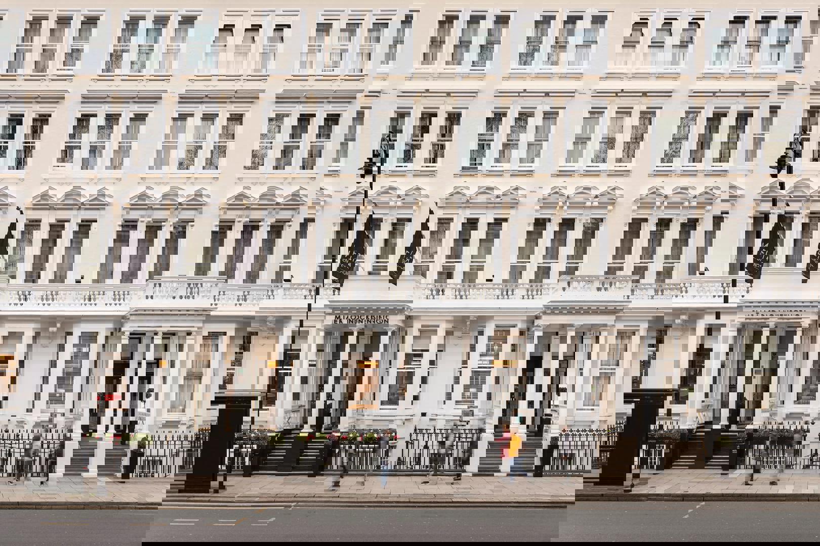 Rydges Kensington Plaza