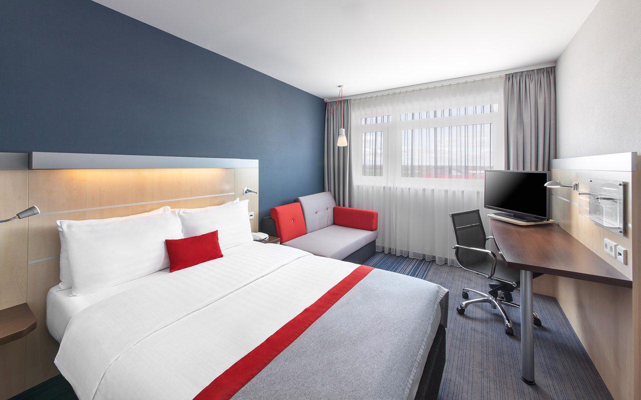 holiday-inn-express-messe