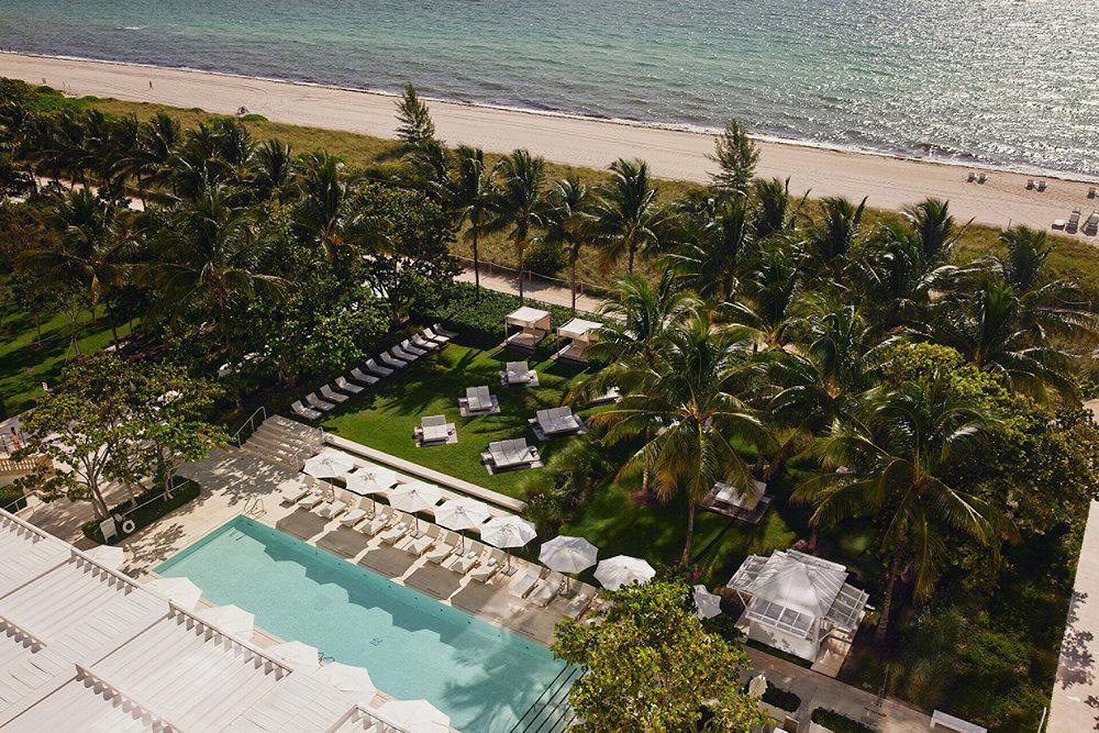 Four Seasons The Surf Club.