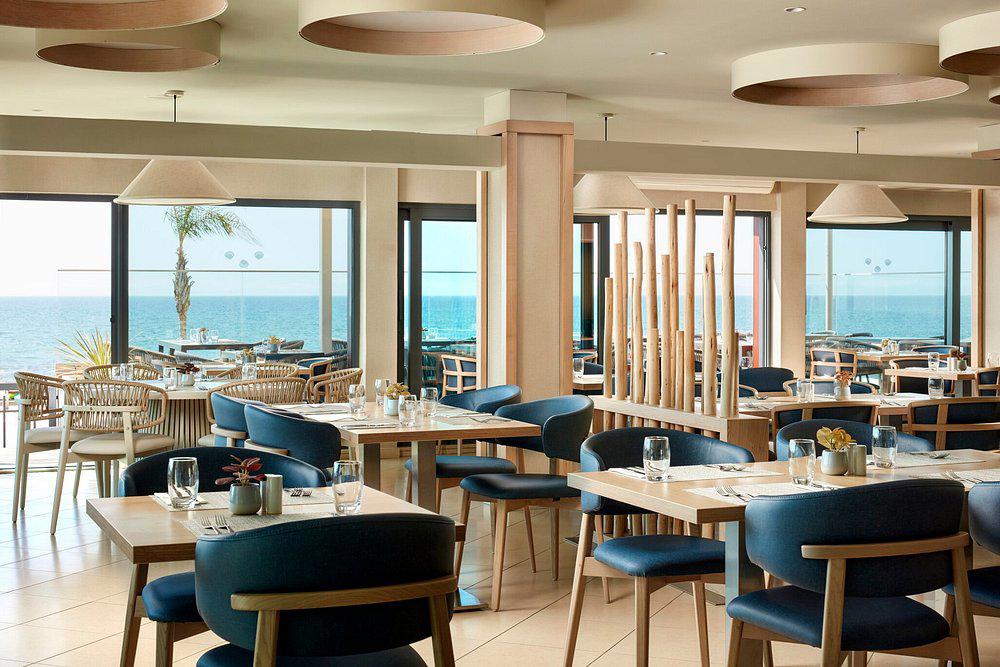 Dom Jose Beach Hotel