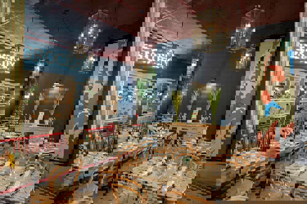 se-catedral-porto-tapestry-collection-by-hilton