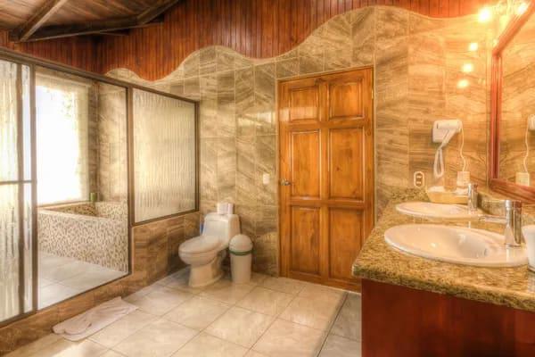 GreenLagoon Arenal Waterfall Villas