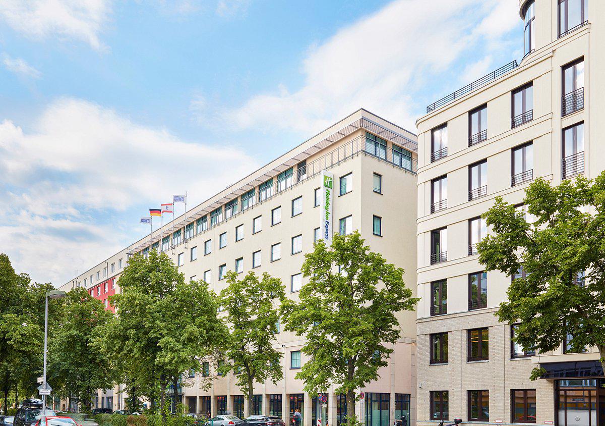 holiday-inn-berlin-west