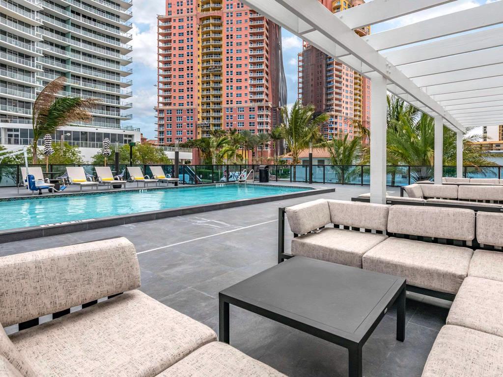 cambria-fort-lauderdale-beach