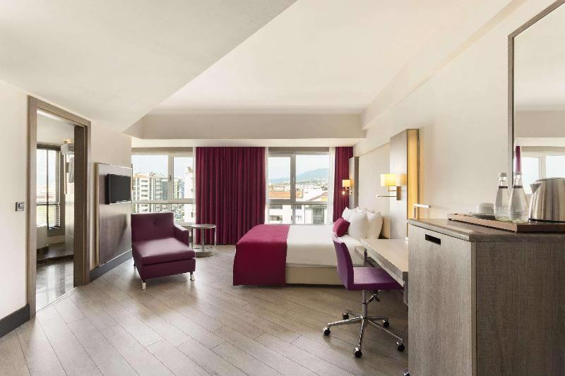 Ramada Plaza By Wyndham Izmir