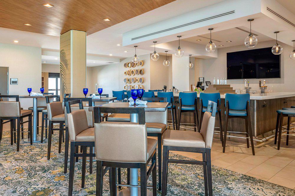 cambria-st-petersburg-madeira-beach-marina