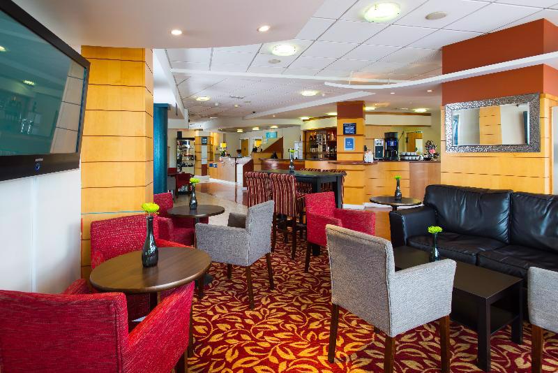 holiday-inn-express-cardiff-bay