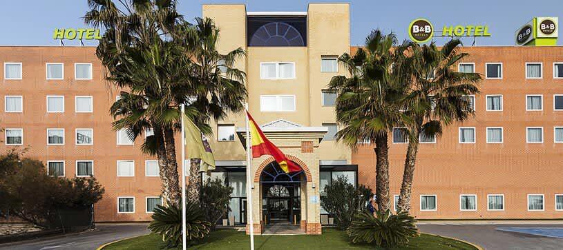 B en B HOTEL Alicante