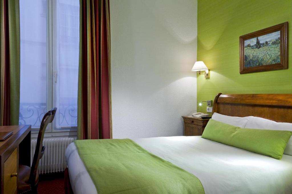 timhotel-invalides-eifel