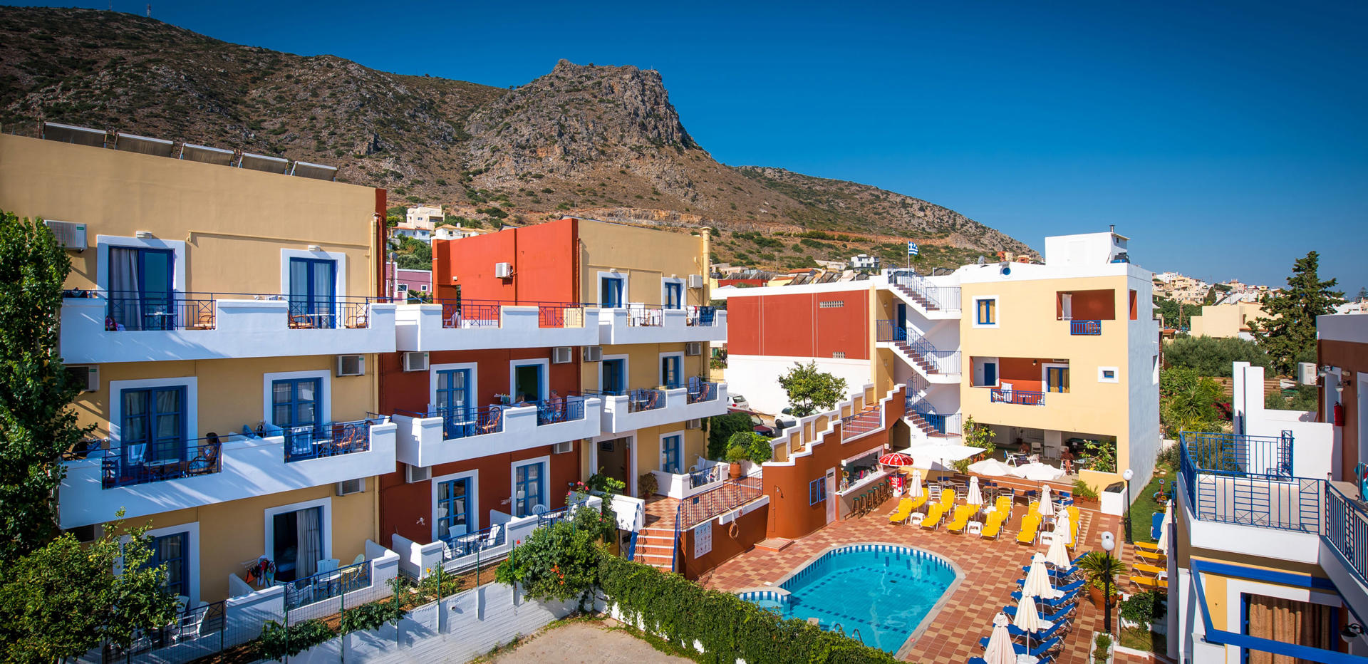 Astra Village Apartments en Suites