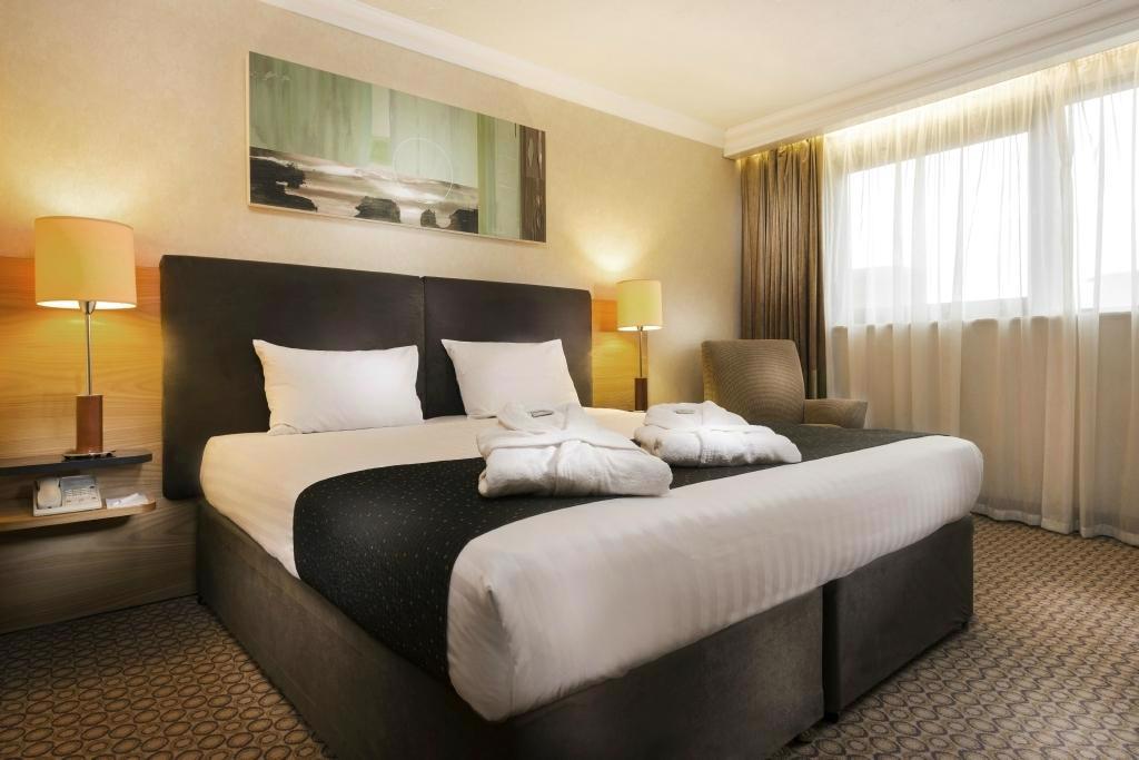 park-inn-by-radisson-cardiff-city-centre