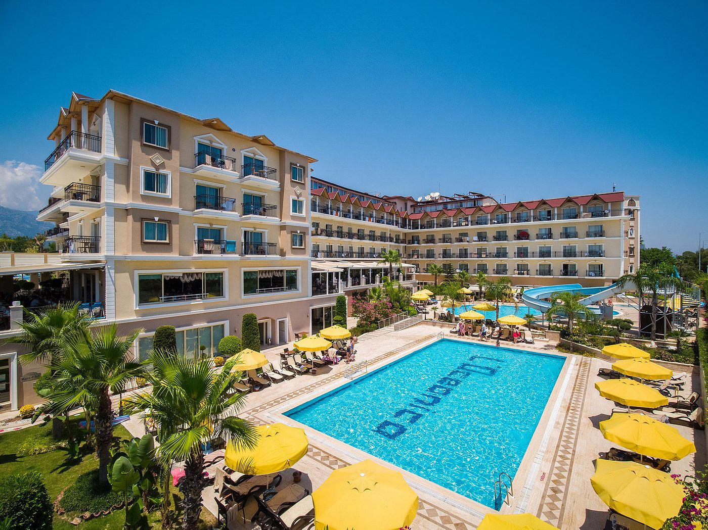 Foto L Oceanica Beach Resort ***** Camyuva
