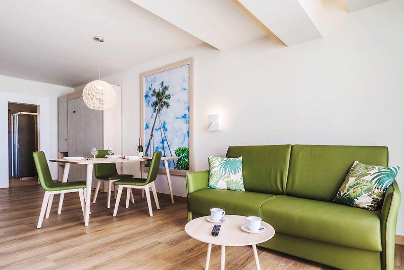 LIVVO Garden Sea Boutique