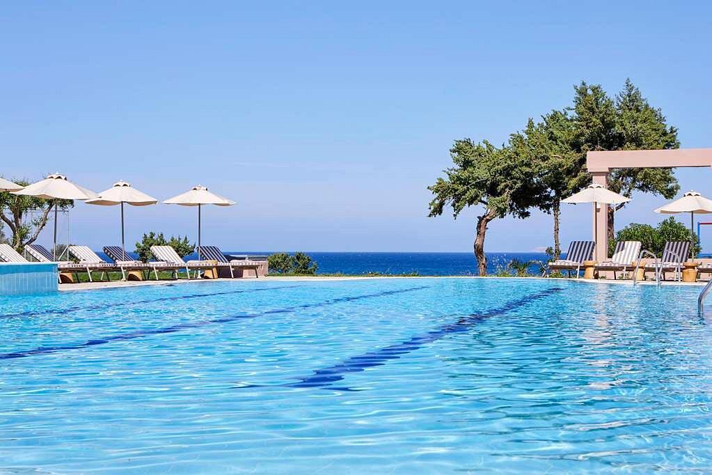 ammos-luxury-resort