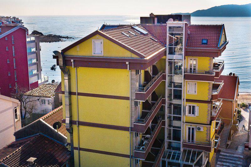 Foto Apartmani Luka - Vila Brzulovic *** Rafailovici